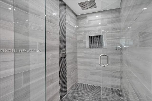 2615 NE 26th St, Fort Lauderdale, FL 33305