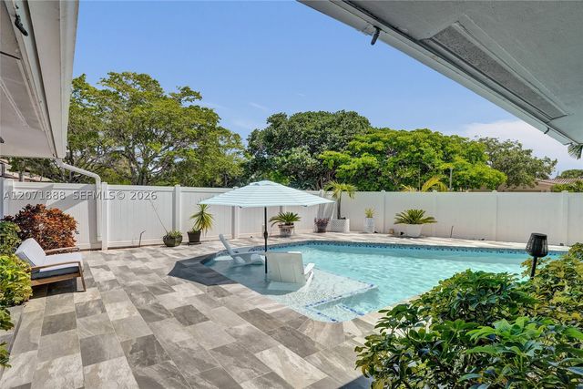 2615 NE 26th St, Fort Lauderdale, FL 33305