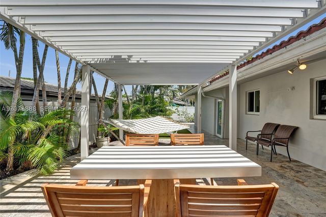 2615 NE 26th St, Fort Lauderdale, FL 33305