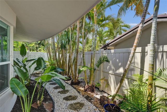2615 NE 26th St, Fort Lauderdale, FL 33305