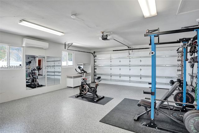 2615 NE 26th St, Fort Lauderdale, FL 33305