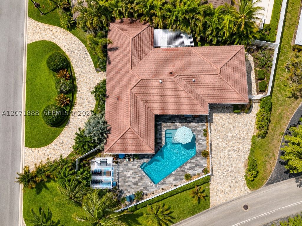 2615 NE 26th St, Fort Lauderdale, FL 33305
