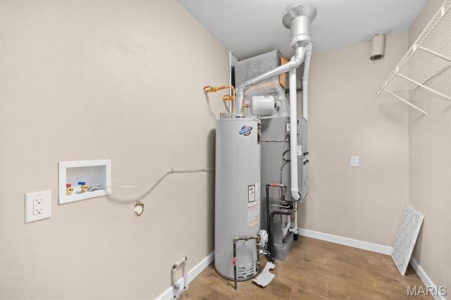 233 Sunset Drive, Belleville, IL 62223