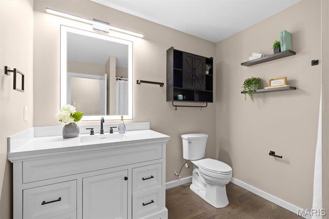 233 Sunset Drive, Belleville, IL 62223