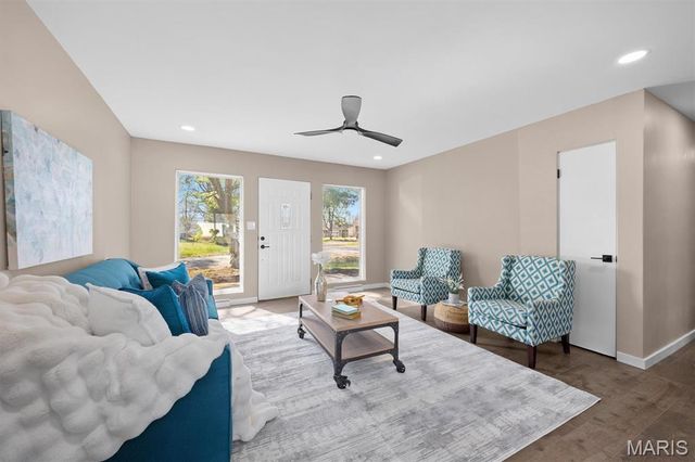 233 Sunset Drive, Belleville, IL 62223