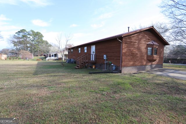 16 Laredo, Summerville, GA 30747