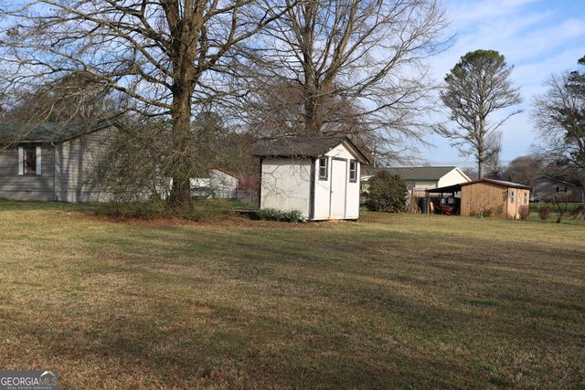 16 Laredo, Summerville, GA 30747