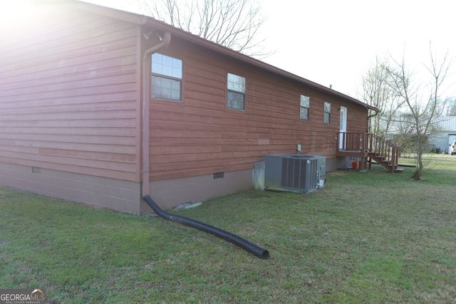 16 Laredo, Summerville, GA 30747