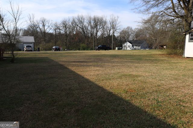 16 Laredo, Summerville, GA 30747