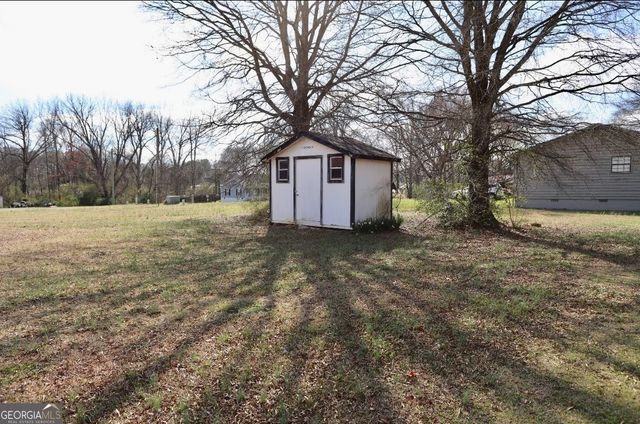 16 Laredo, Summerville, GA 30747