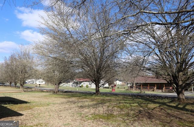 16 Laredo, Summerville, GA 30747