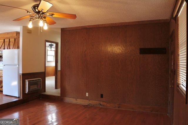 16 Laredo, Summerville, GA 30747