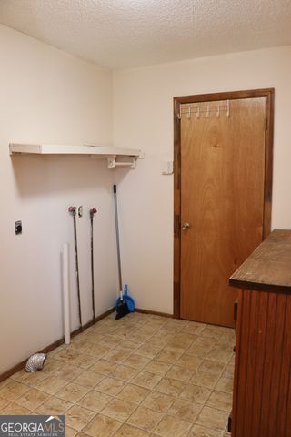 16 Laredo, Summerville, GA 30747