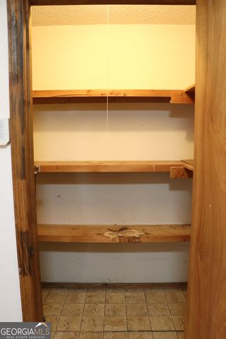 16 Laredo, Summerville, GA 30747