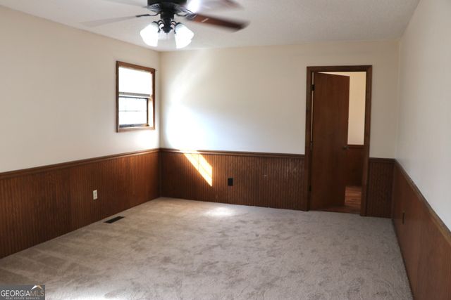 16 Laredo, Summerville, GA 30747