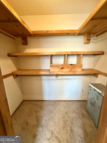 16 Laredo, Summerville, GA 30747