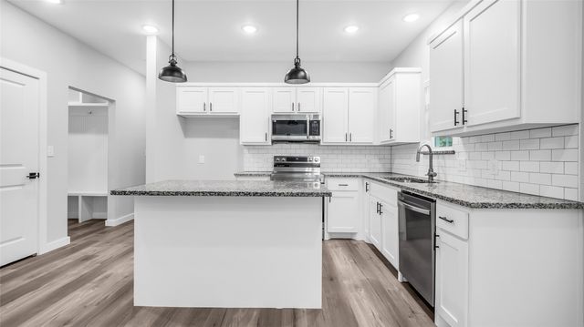 716 E Chestnut Street, Denison, TX 75021