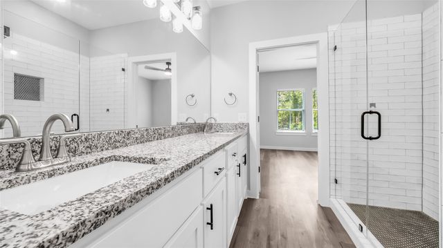 716 E Chestnut Street, Denison, TX 75021