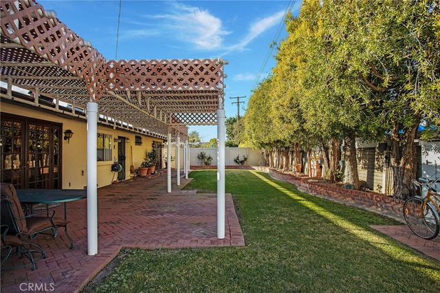 2968 Ceylon, Costa Mesa, CA 92626