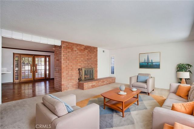 2968 Ceylon, Costa Mesa, CA 92626