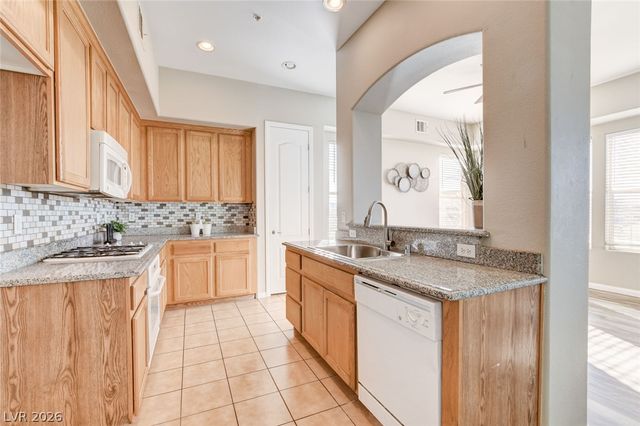 32 East Serene Avenue 302, Las Vegas, NV 89123