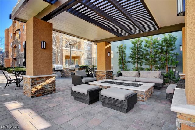 32 East Serene Avenue 302, Las Vegas, NV 89123