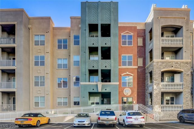 32 East Serene Avenue 302, Las Vegas, NV 89123