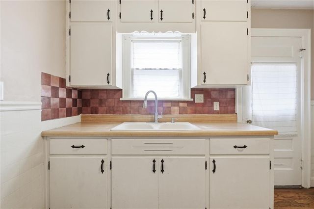 3418 Everett Avenue, Kansas City, KS 66102