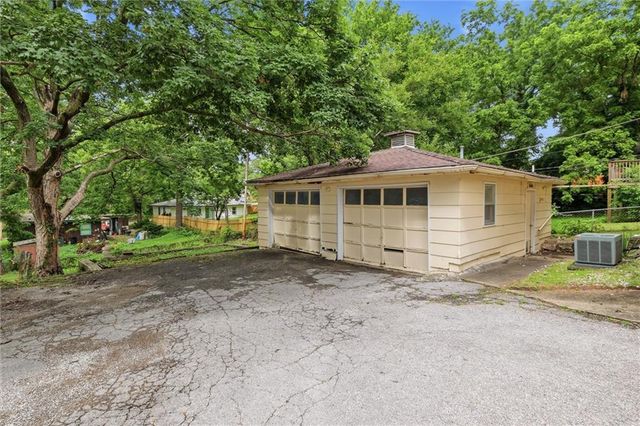 3418 Everett Avenue, Kansas City, KS 66102