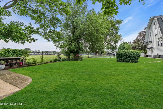 302 Chewalla Boulevard, Hamilton, NJ 08619