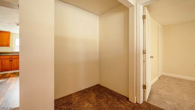 202 Cleveland Avenue E, Warren, OH 44483