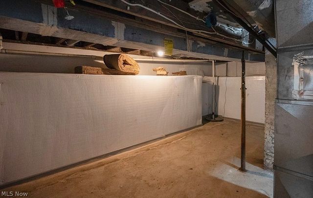 202 Cleveland Avenue E, Warren, OH 44483