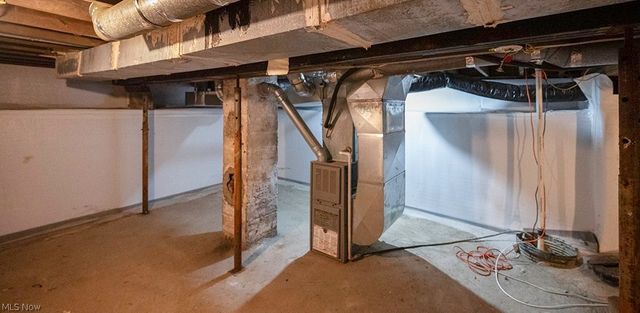 202 Cleveland Avenue E, Warren, OH 44483