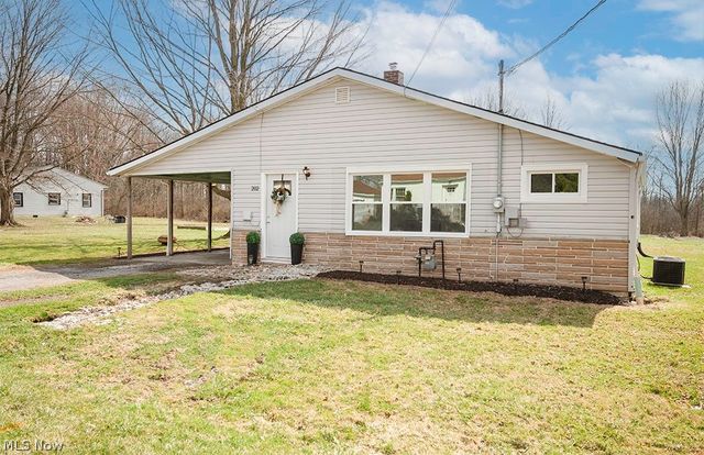 202 Cleveland Avenue E, Warren, OH 44483