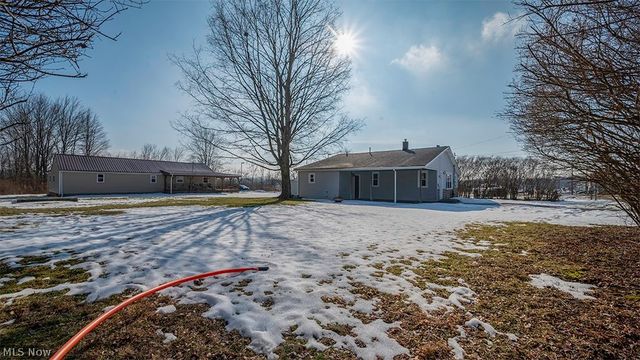 202 Cleveland Avenue E, Warren, OH 44483