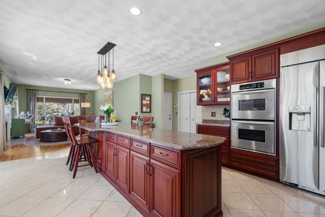 3 Archambault Way, Chelmsford, MA 01824