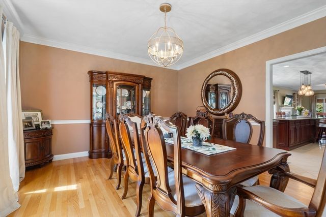 3 Archambault Way, Chelmsford, MA 01824