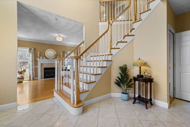 3 Archambault Way, Chelmsford, MA 01824
