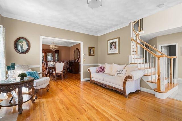 3 Archambault Way, Chelmsford, MA 01824
