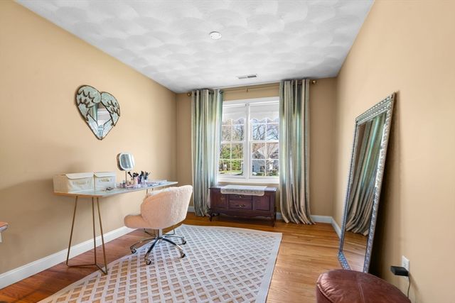 3 Archambault Way, Chelmsford, MA 01824