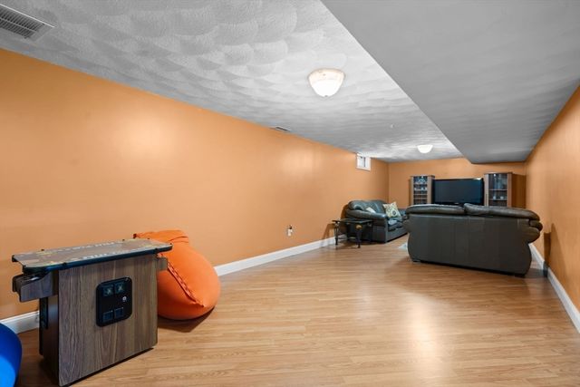 3 Archambault Way, Chelmsford, MA 01824