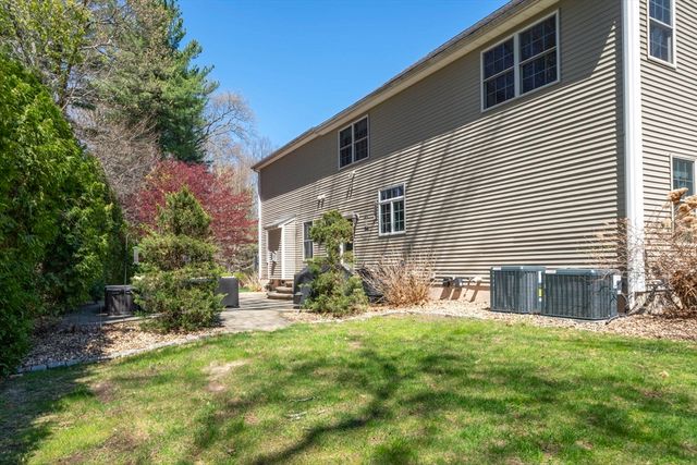 3 Archambault Way, Chelmsford, MA 01824