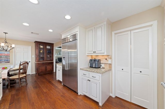 12627 Cloverwood Drive, Cypress, TX 77429