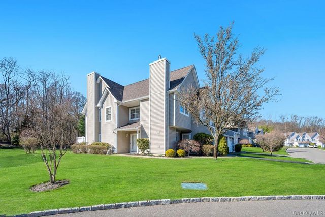 198 Erik Drive, East Setauket, NY 11733