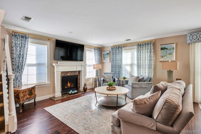 198 Erik Drive, East Setauket, NY 11733