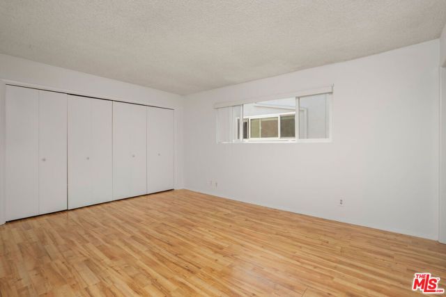 953 4th Street 300, Santa Monica, CA 90403