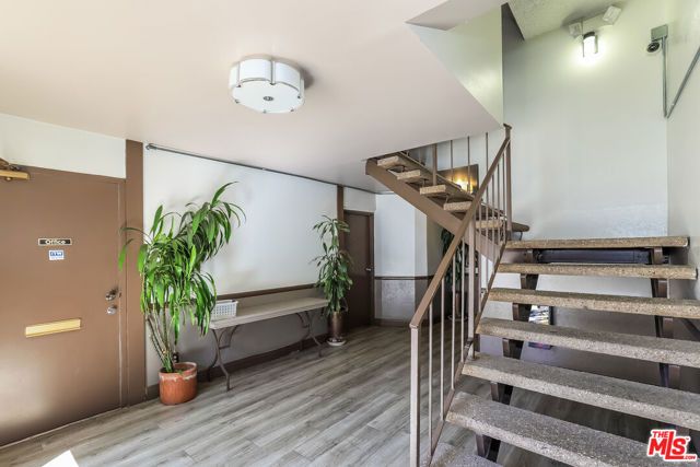 953 4th Street 300, Santa Monica, CA 90403