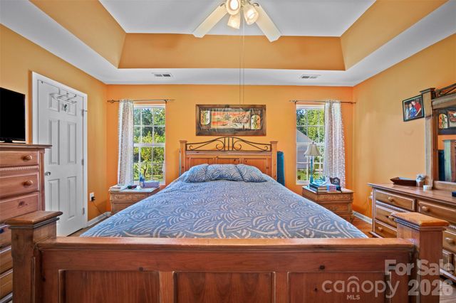 8721 Brookstead Meadow Court, Charlotte, NC 28215