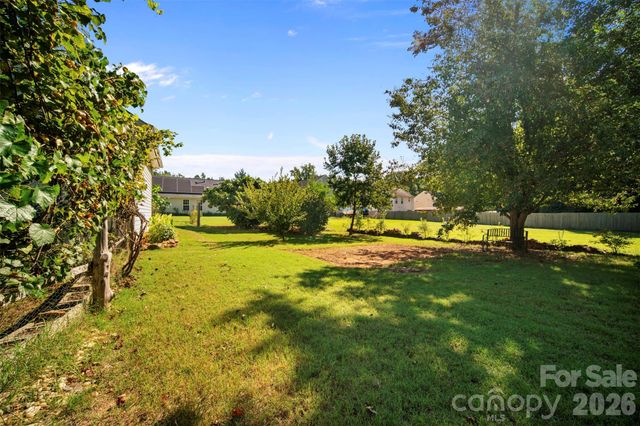 8721 Brookstead Meadow Court, Charlotte, NC 28215