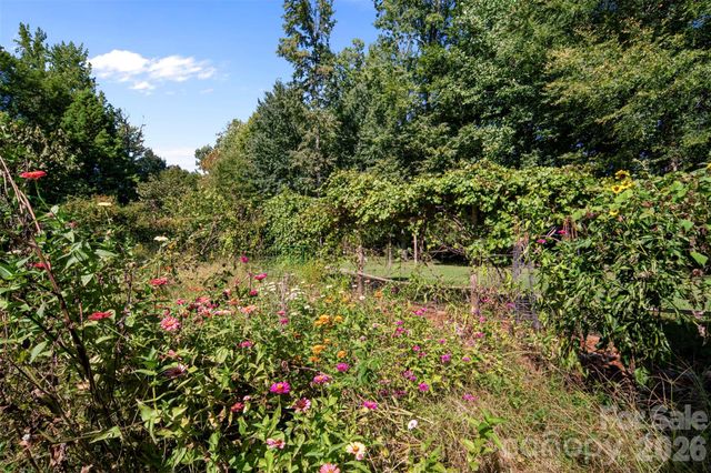 8721 Brookstead Meadow Court, Charlotte, NC 28215